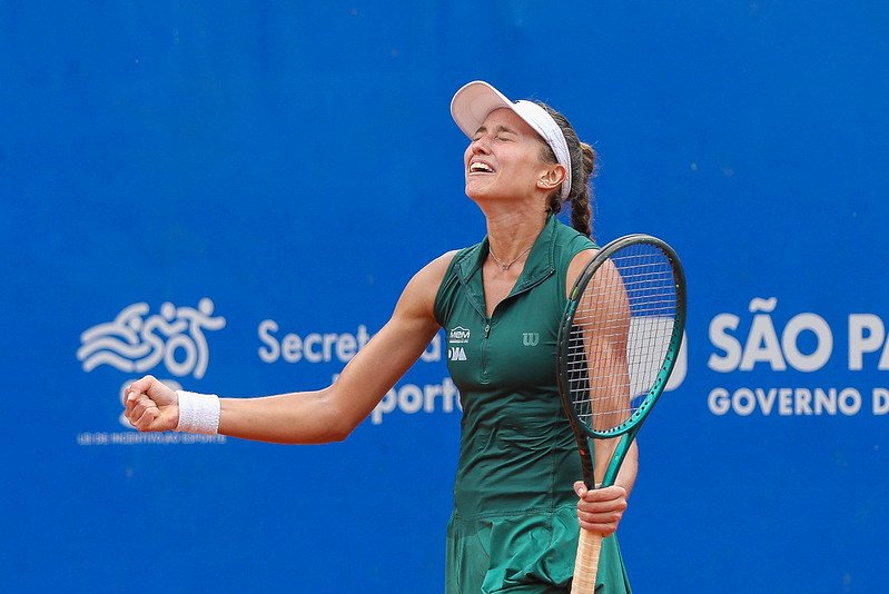 Ana Candiotto se vinga de suíça e garante vaga na final do ITF W15 de Mogi das Cruzes