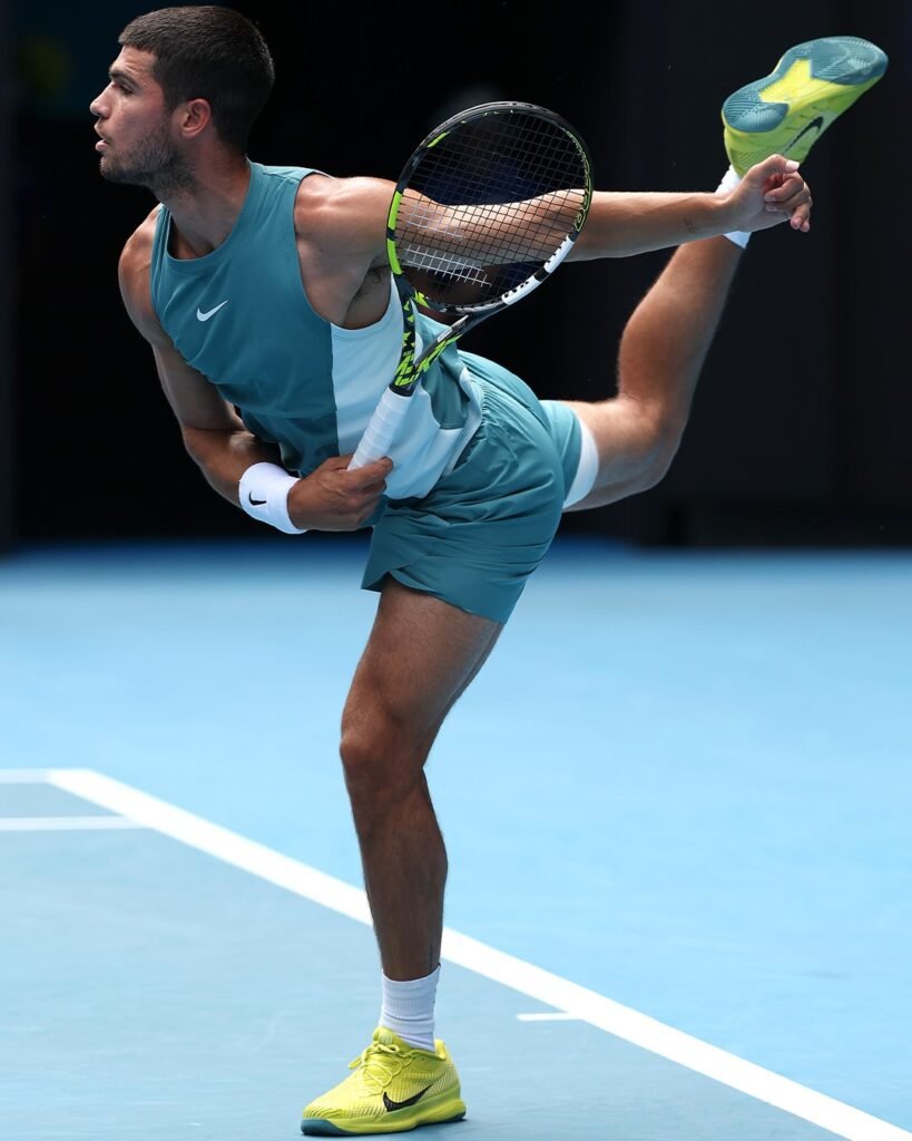 Alcaraz avança no Australian Open e vai enfrentar Djokovic nas quartas