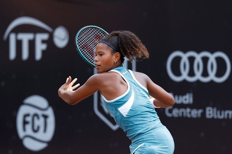 Victoria Barros e Nauhany Silva avançam às quartas do Sul-Americano Juvenil, na Colômbia