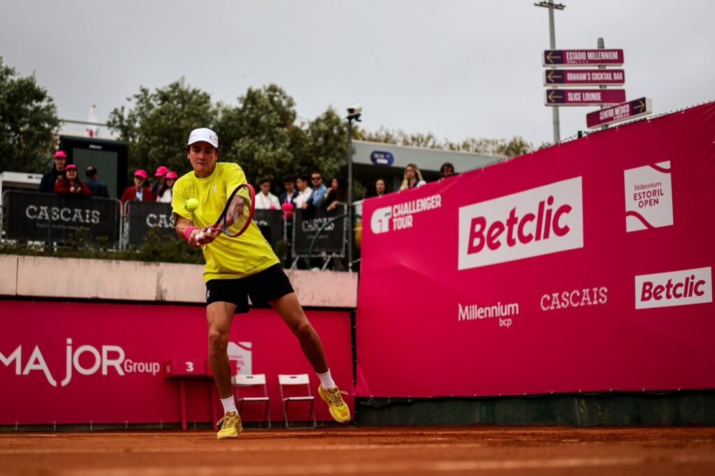 Saiba horário e como assistir à estreia de João Fonseca no Challenger de Estoril