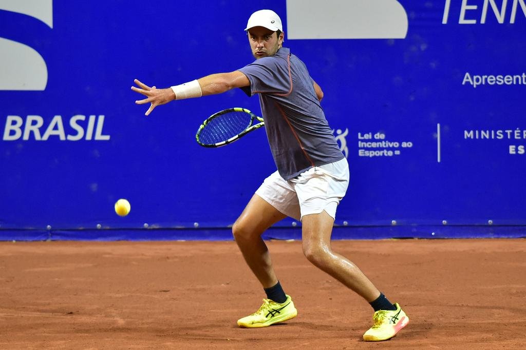 Matheus Pucinelli avança às quartas do Challenger 50 de Santos