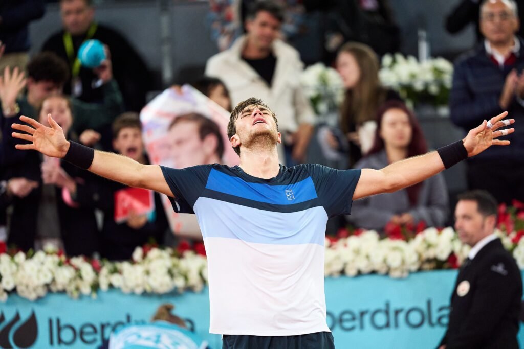 Draper bate Musetti e avança à final do Masters 1000 de Madrid