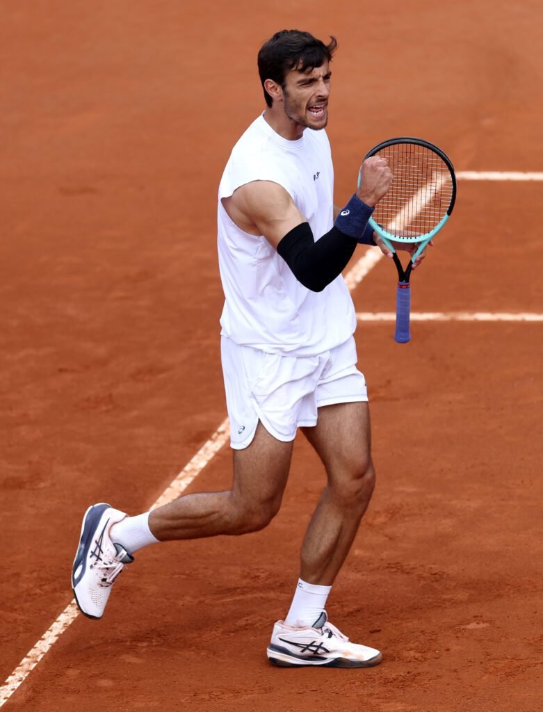 Musetti vence Medvedev e avança às quartas do Masters 100 de Roma