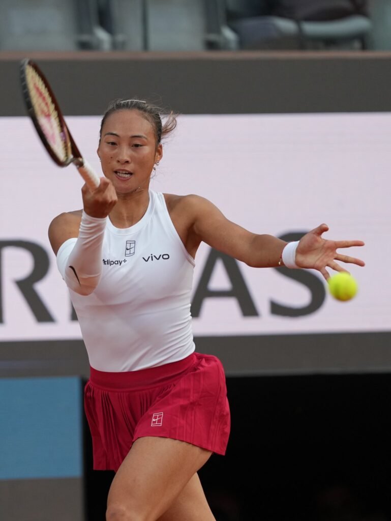 Zheng surpreende Sabalenka e avança às semifinais do WTA 1000 de Roma
