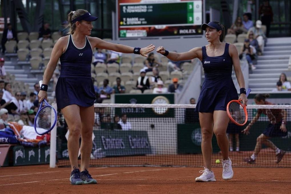 Após Roland Garros, Luisa Stefani e Timea Babos definem calendário na grama