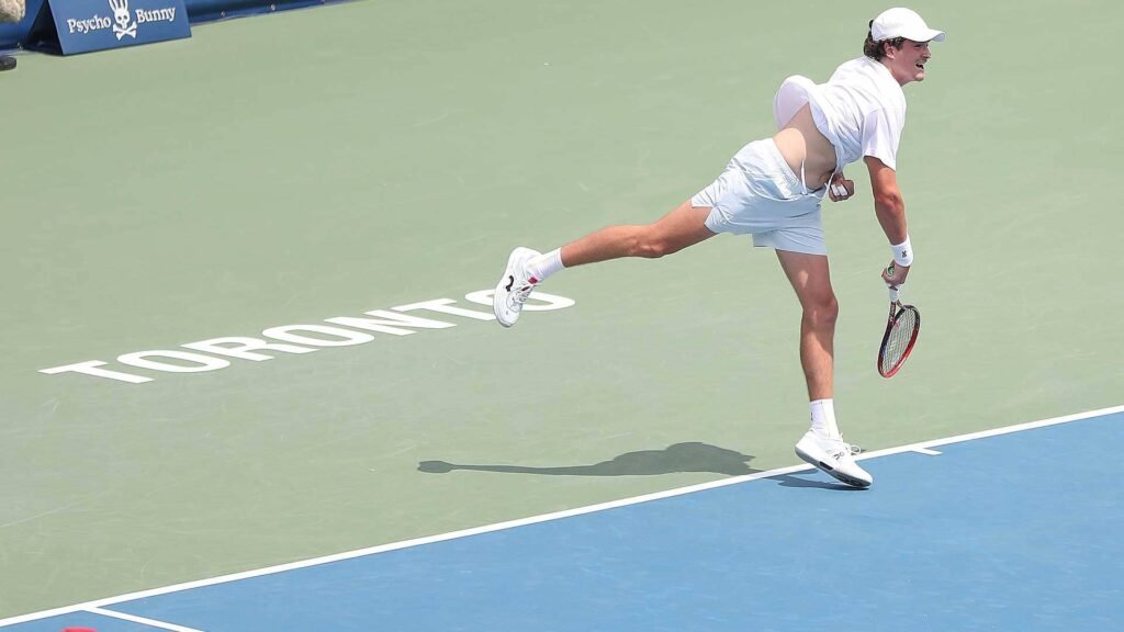 Confira os números da derrota de João Fonseca para Tristan Schoolkate na estreia em Toronto