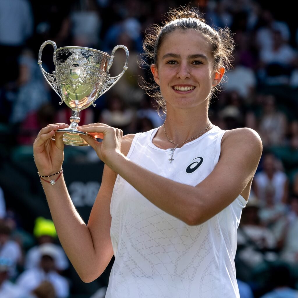Algoz de Nauhany Silva, Mia Pohankova conquista o título juvenil de Wimbledon