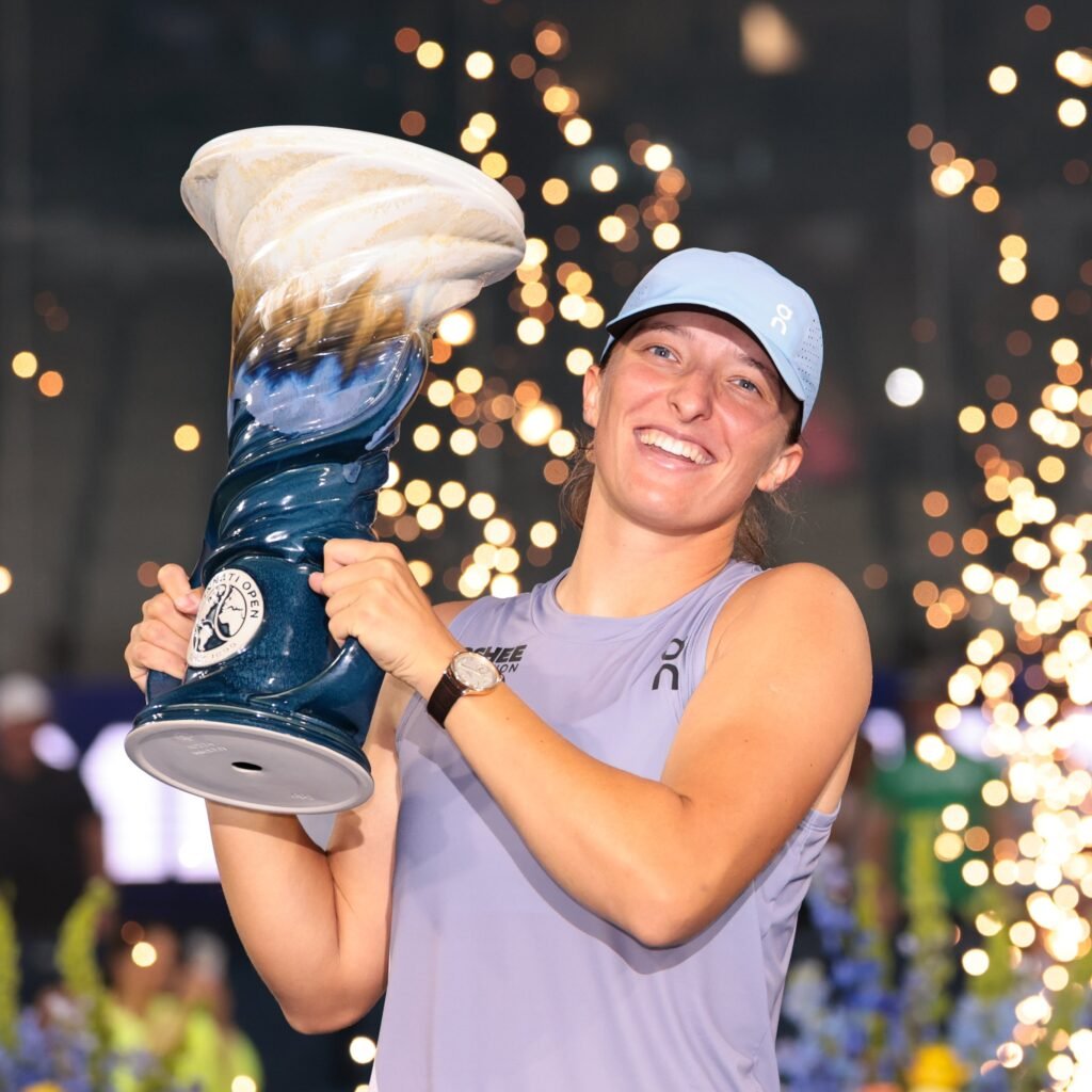 Iga Swiatek bate Jasmine Paolini e conquista o título do WTA 1000 de Cincinnati