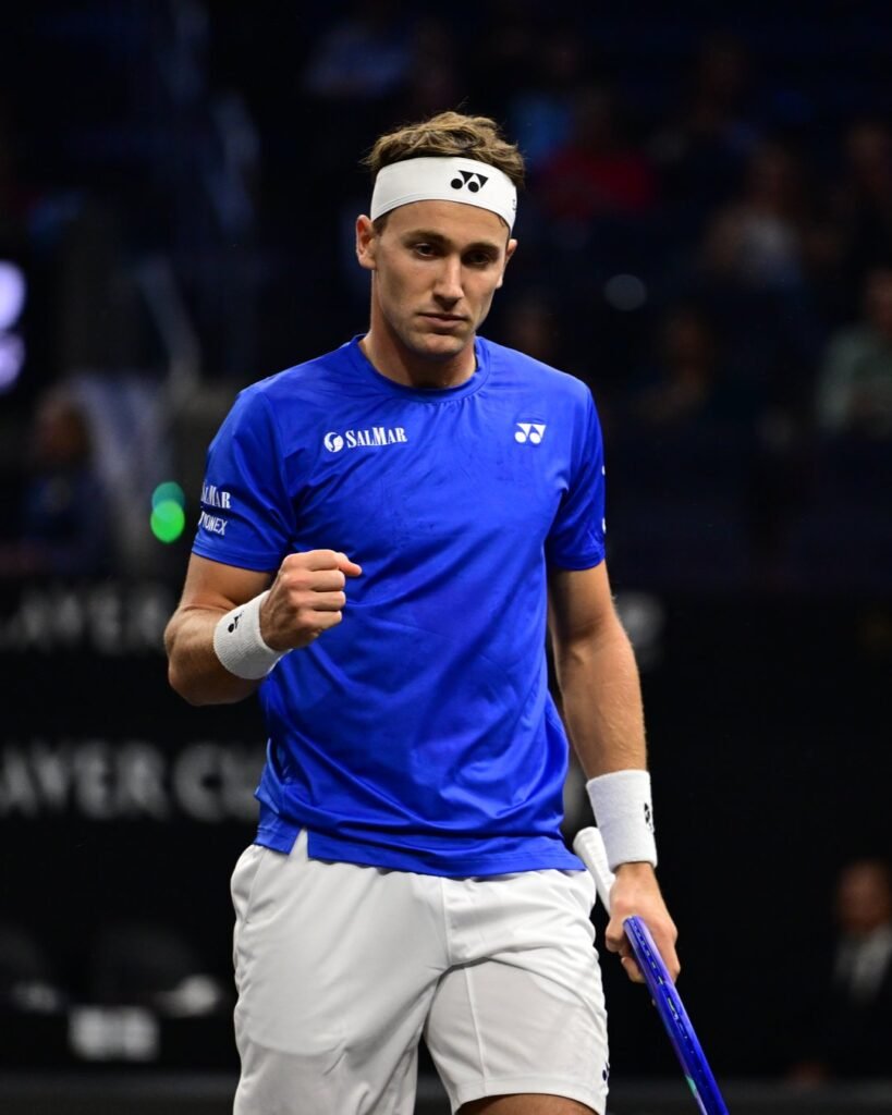 Casper Ruud venceu Reilly Opelka no primeiro jogo da Laver Cup 