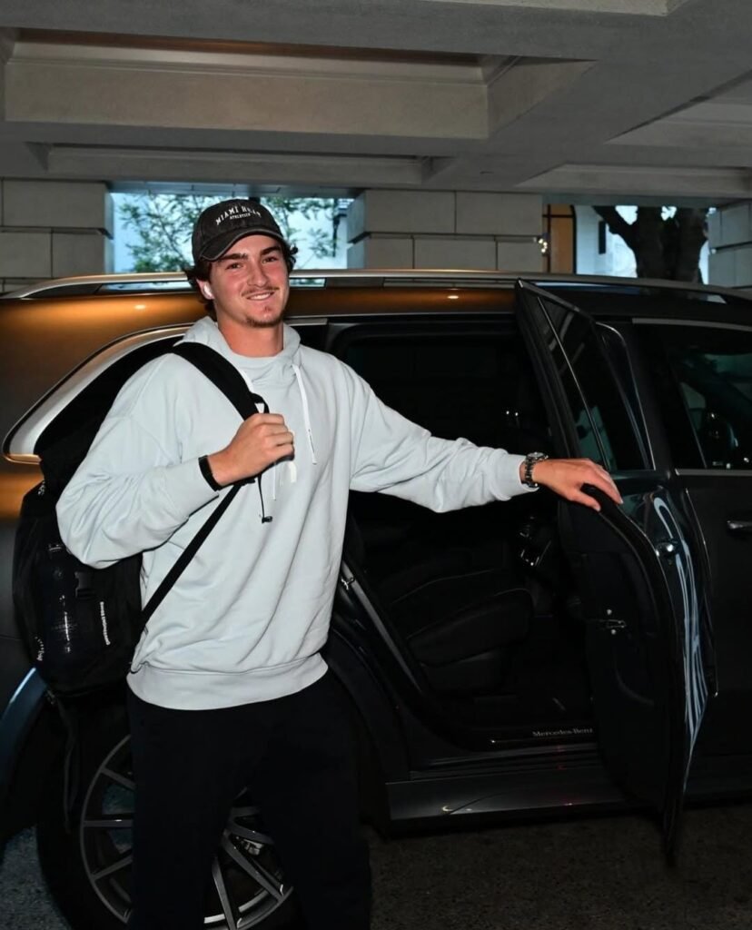 João Fonseca chega a São Francisco para a disputa da Laver Cup