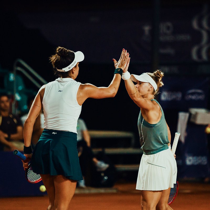 Ingrid Martins e Laura Pigossi avançam às semifinais do Rio Ladies Open