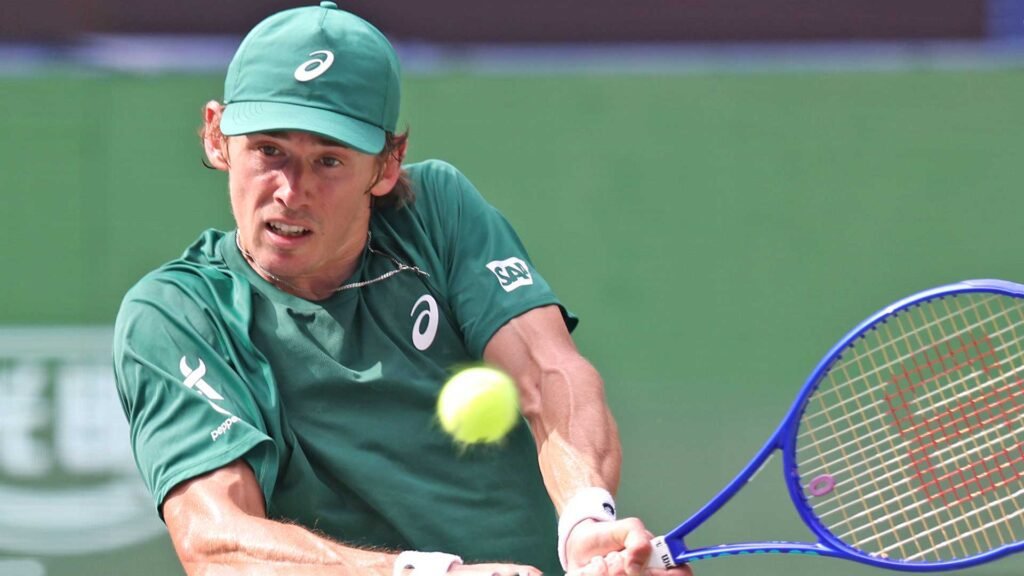 De Minaur, Musetti e Aliassime vencem em Xangai e acirram briga pelo ATP Finals
