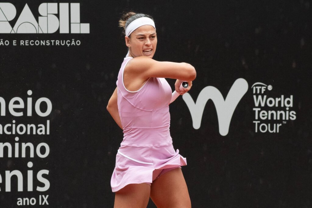 Carol Meligeni vence argentina e está na final do ITF W35 de São Paulo