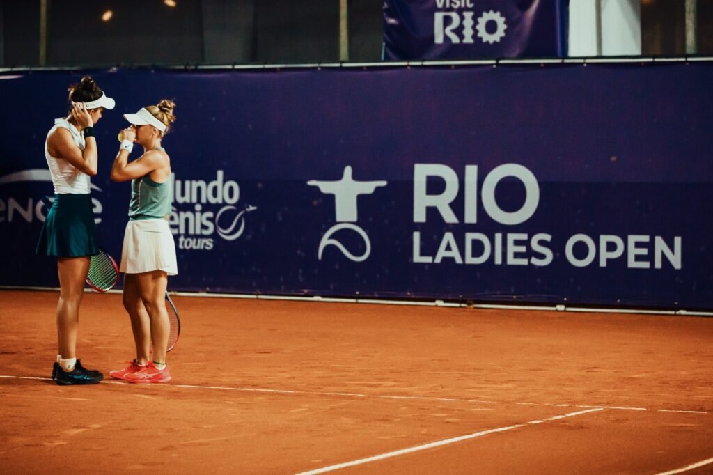 Ingrid Martins e Laura Pigossi param nas semifinais no Rio Ladies Open