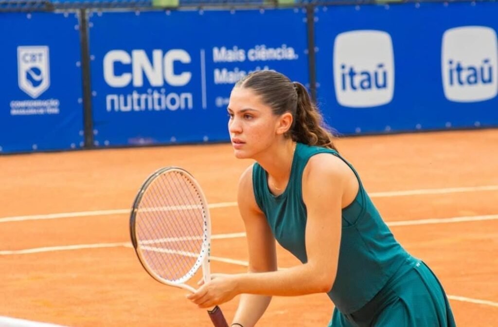 Giovana Schincariol conquista primeiras vitórias no profissional e entra no ranking da WTA