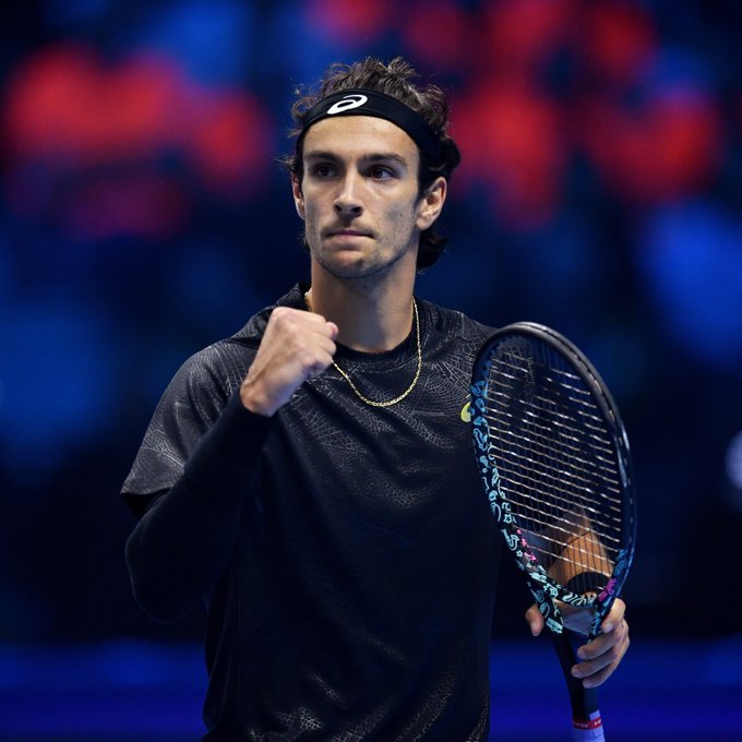 Musetti vence batalha contra De Minaur e embola grupo no ATP Finals