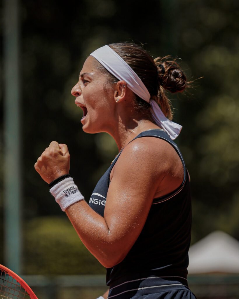 Carol Meligeni bate italiana e está na final do ITF W35 de Buenos Aires