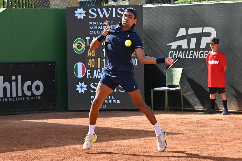 Thiago Monteiro avança às quartas do Challenger de Itajaí
