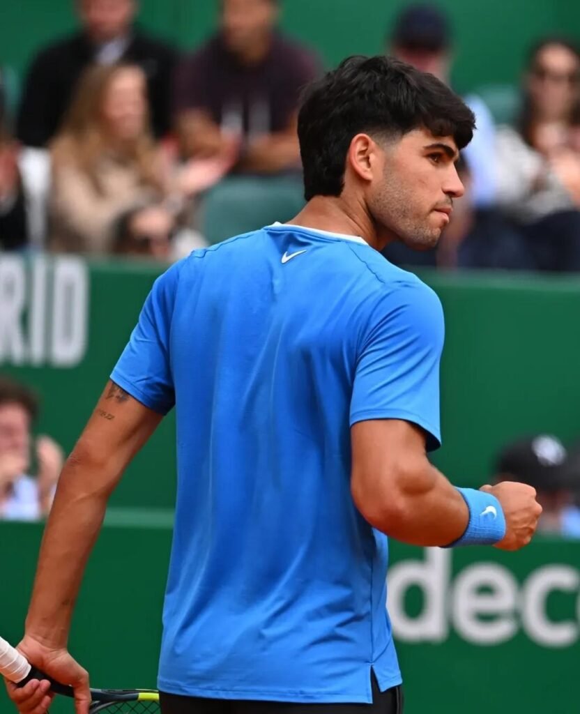 Alcaraz e Sinner vencem em Monte Carlo e disputa pelo número 1 segue aberta