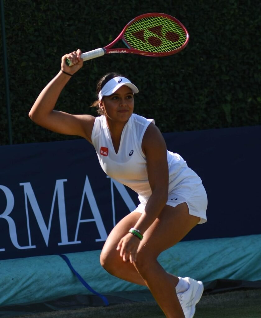 Guto Miguel e Nauhany Silva avançam às oitavas no J300 de Roehampton