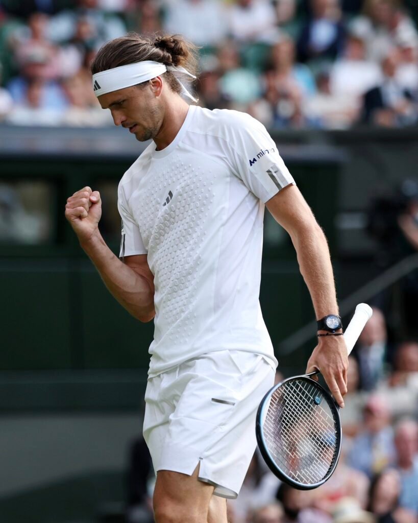 Quatro tenistas do Top-10 avançam à terceira rodada de Wimbledon nesta quinta